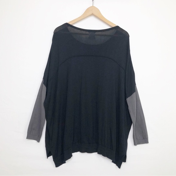Planet, black and gray color block oversized sweater - Picture 2 of 9